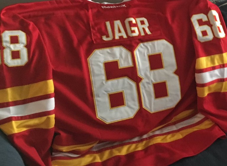 JagrFlamesRedRear